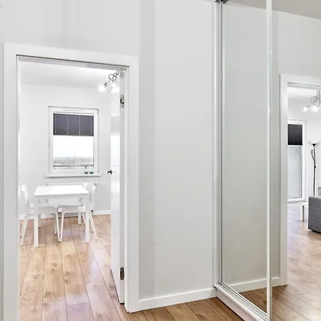 Appartement 10th Floor Unii Lubelskiej By Bookinghost *